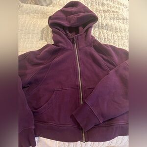 Lululemon scuba size 6